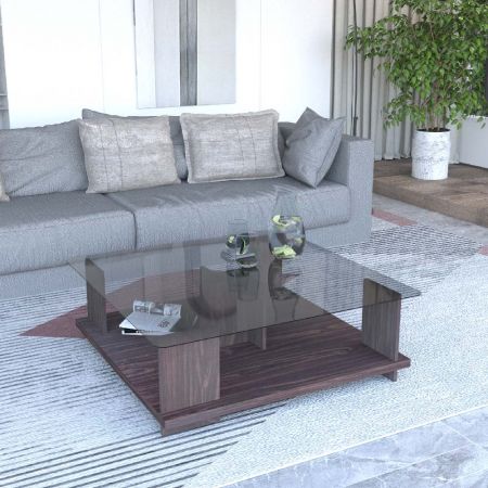 A dohányzóasztal magassága 33,3 cm. Ez egy alacsonyabb magasságú asztal. Ez a széles dohányzóasztal a vevő igényei szerint a semleges és az oldalsó panelekre is építhető. A magasság a gyártási folyamat során növelhető.